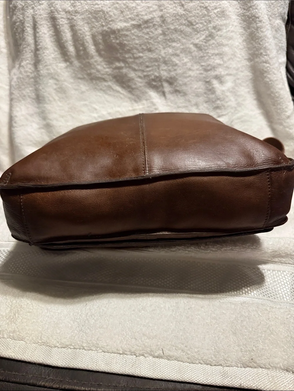 Vintage VELEZ Brown Leather Crossbody Messenger Bag - Classic Everyday Carry